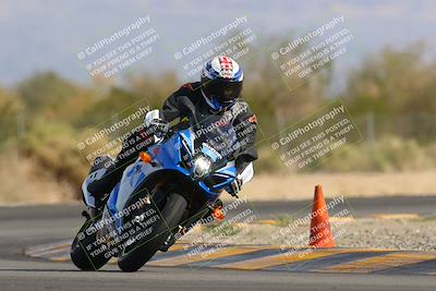 media/Nov-05-2022-SoCal Trackdays (Sat) [[f8d9b725ab]]/Turn 2 (1120am)/